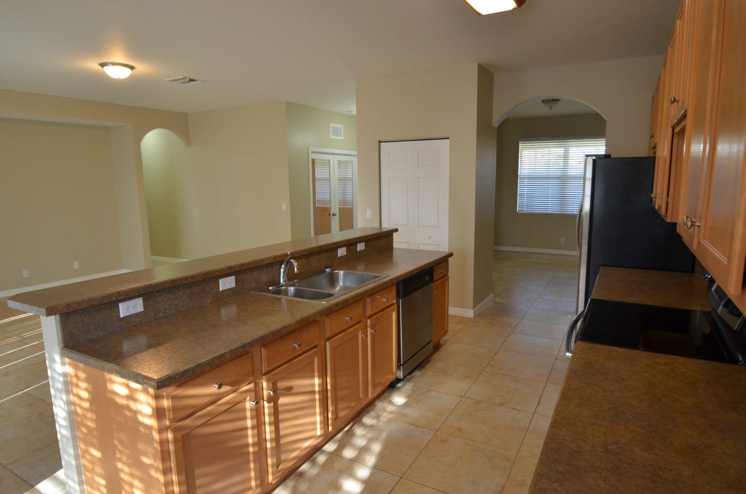 6833 Osage Cir photo 3