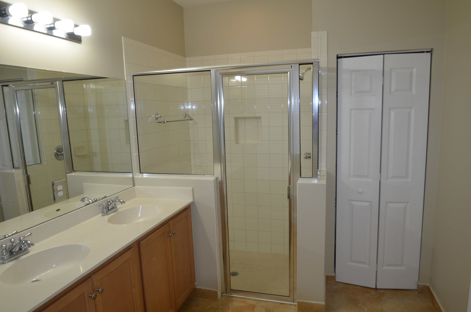 6833 Osage Cir photo 5