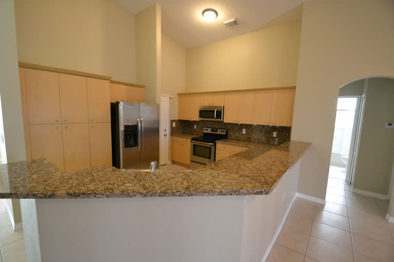 16112 SW 63rd Ter photo 3