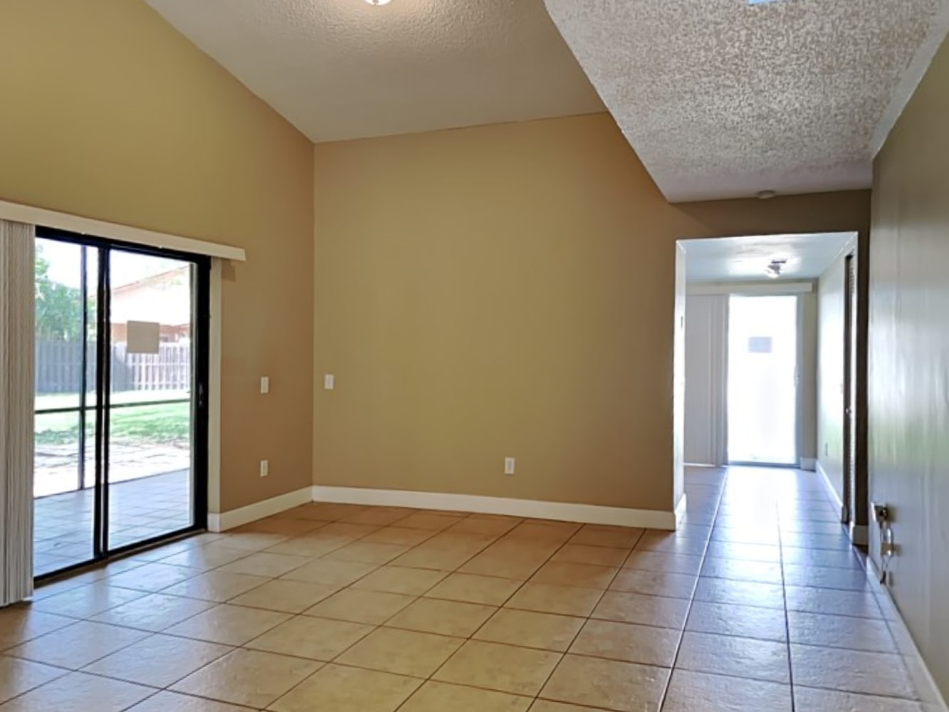 14831 SW 50th Ter photo 5