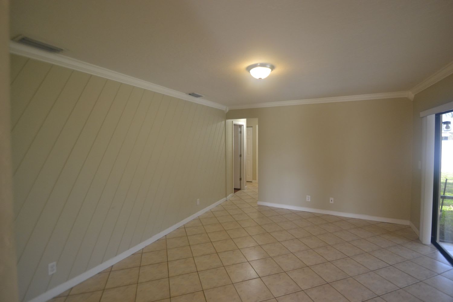 1454 SW 26th Ave photo 2