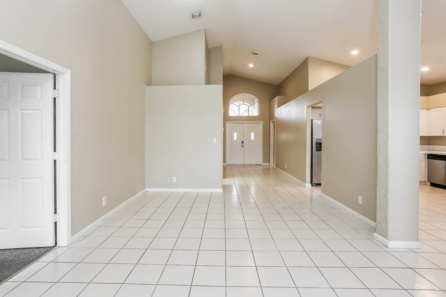 107 Pimlico Way photo 4
