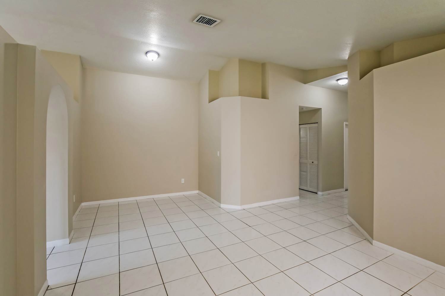 1365 SW 106th Ave photo 5