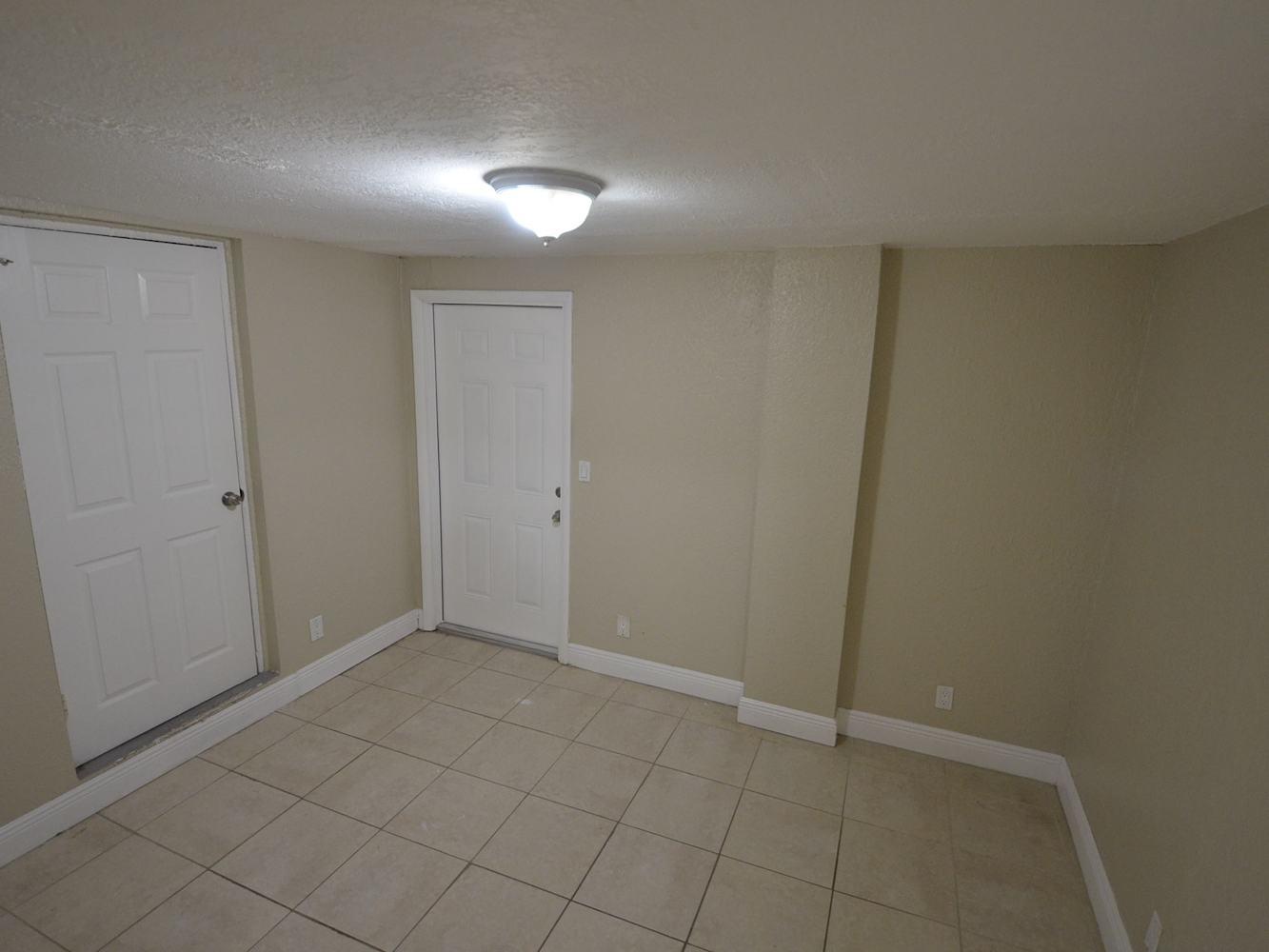 1401 NW 58th Ave photo 4