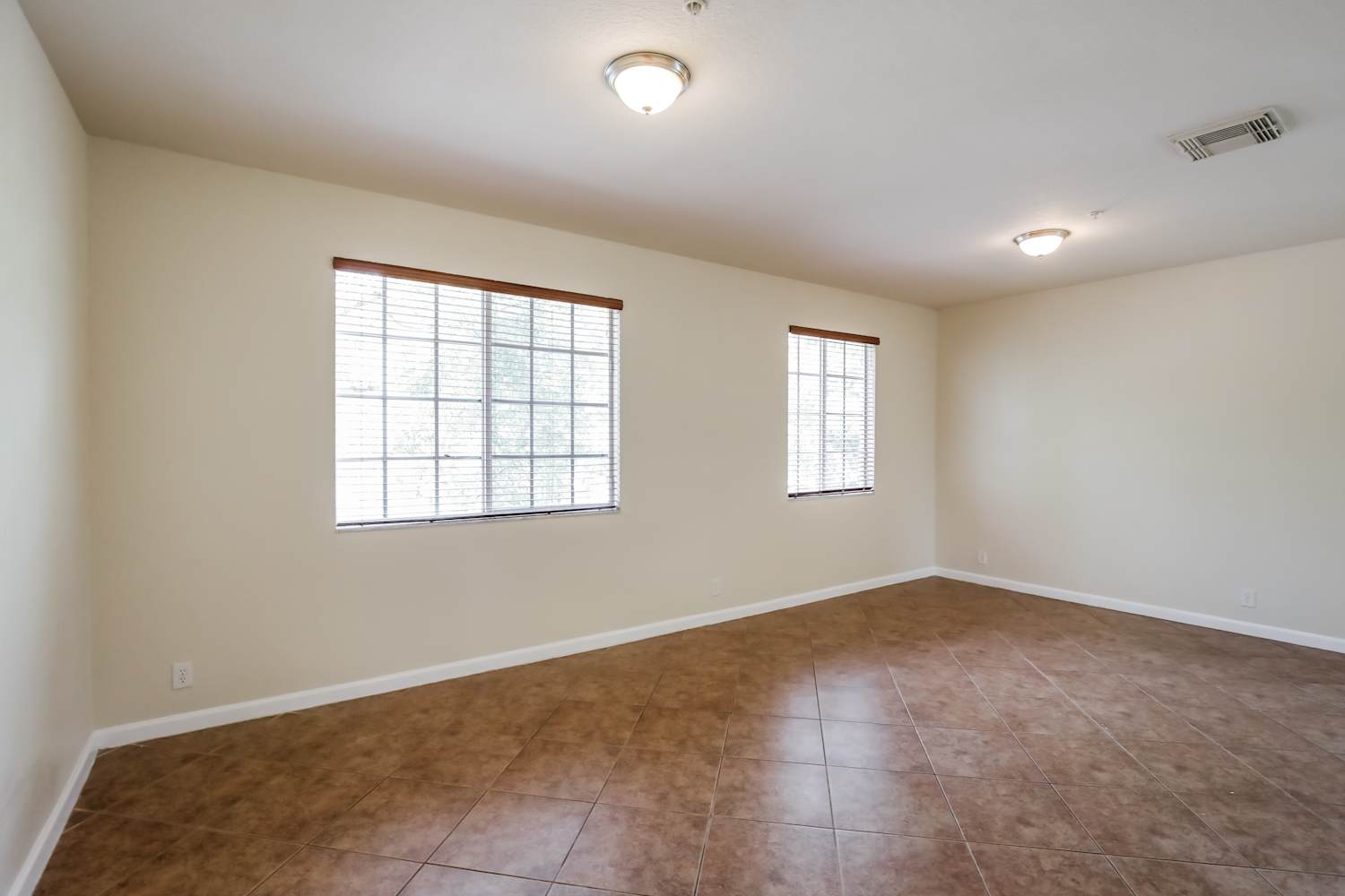 4503 Highgate Dr photo 5
