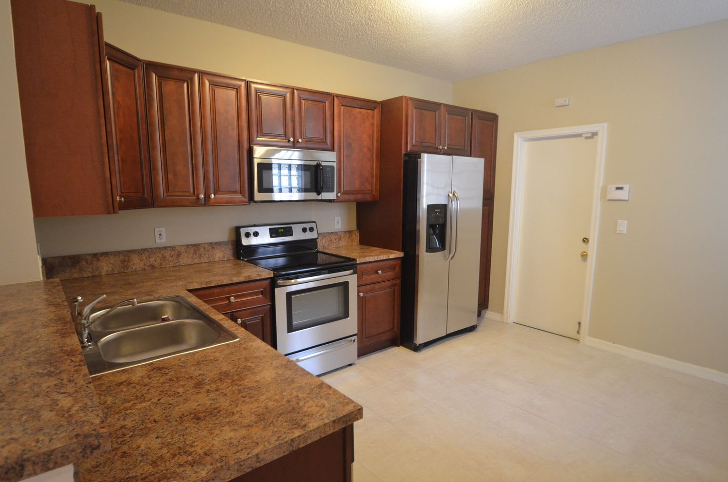 3944 San Simeon Ln photo 4