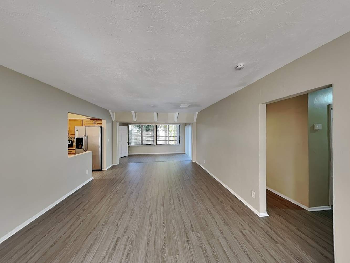 2608 SW 34th Ave photo 4