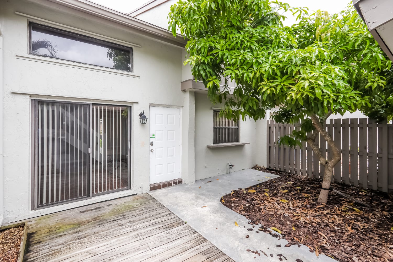 10515 SW 113th Pl photo 2