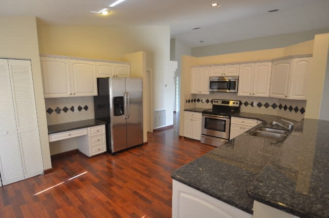 5021 NW 64th Dr photo 5