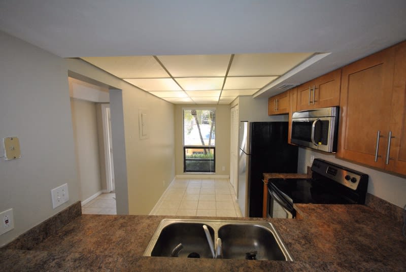 427 Brackenwood Ln N photo 4