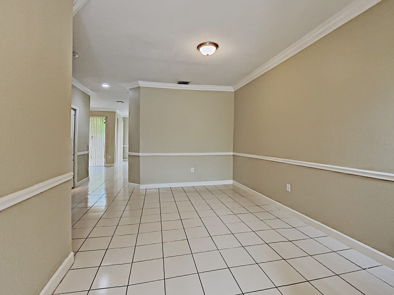 873 SW 149th Ct photo 4