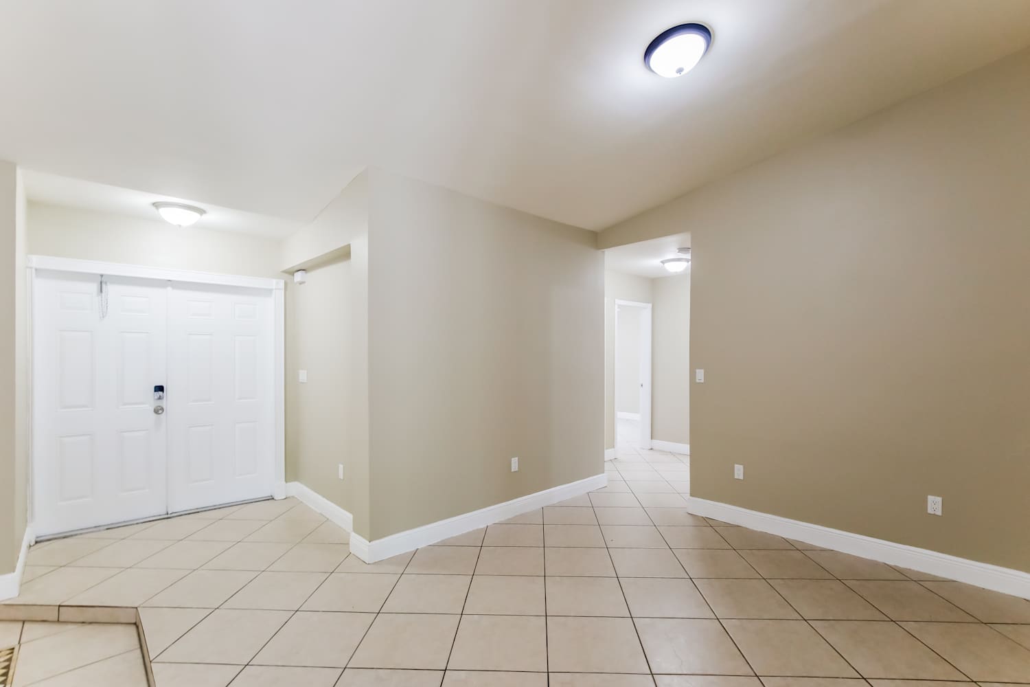 1192 NW 134th Pl photo 3
