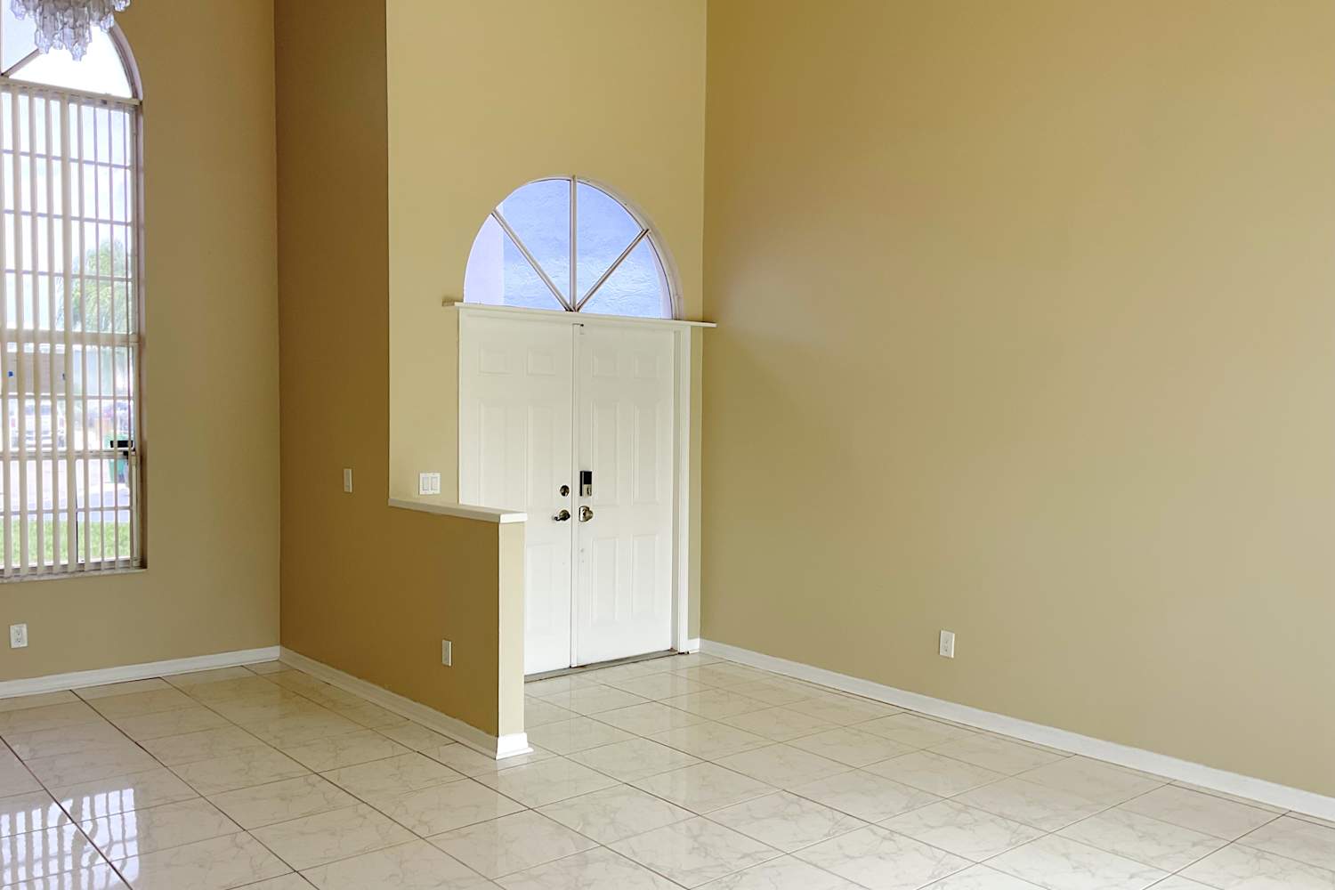 631 Royal Palm Way photo 4