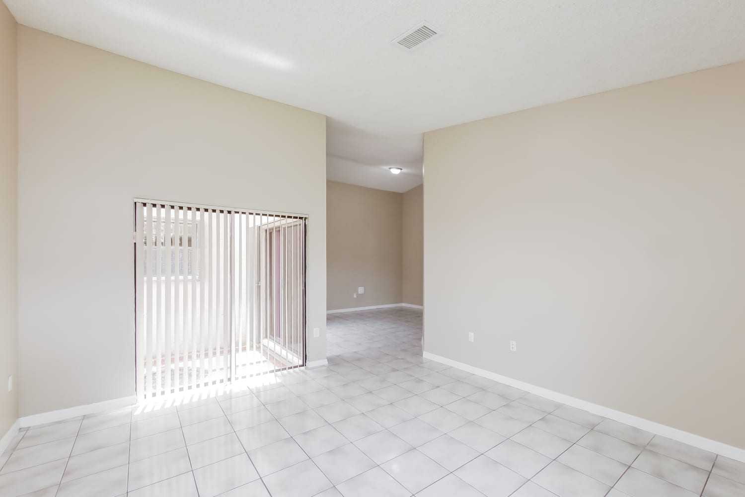 14380 SW 112th Ter photo 5
