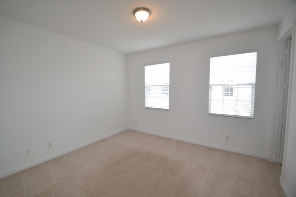 8308 NW 8th Ter photo 4