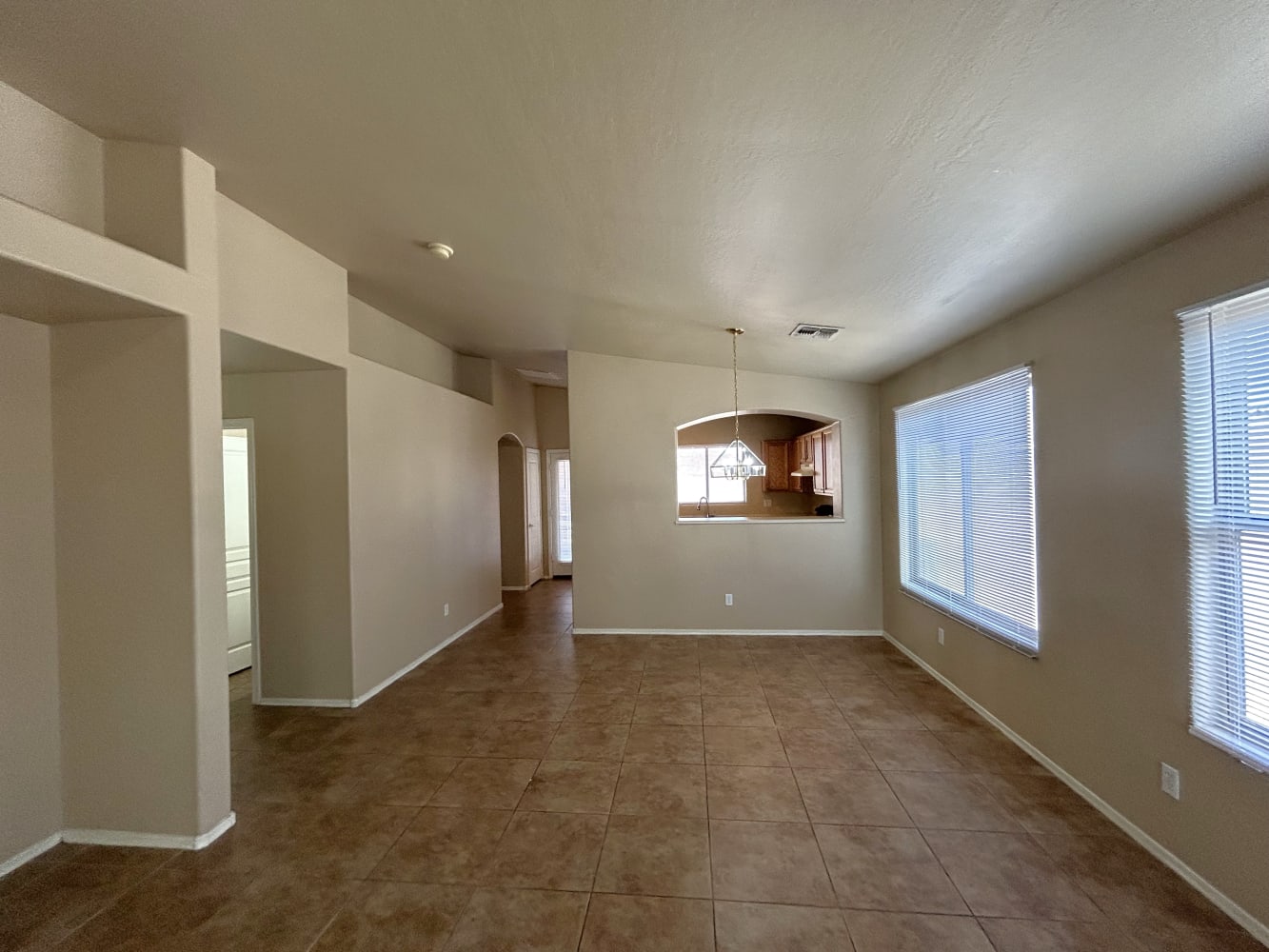 2310 W Saint Kateri Dr photo 4