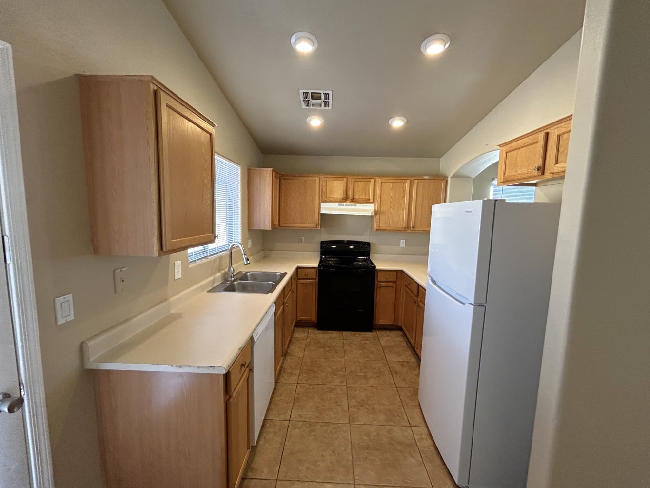 2310 W Saint Kateri Dr photo 5