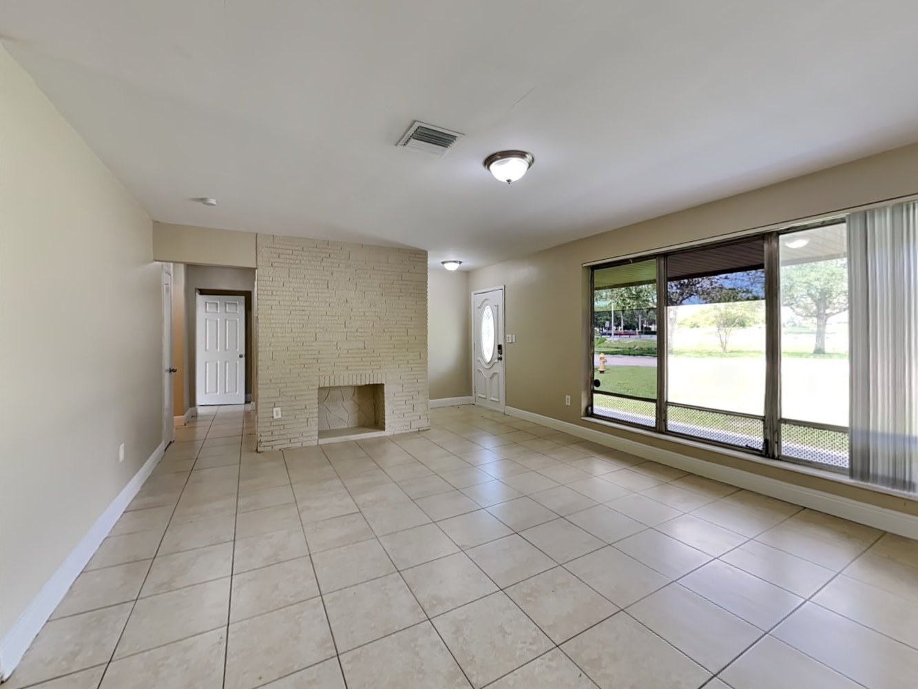 2411 Utopia Dr photo 3