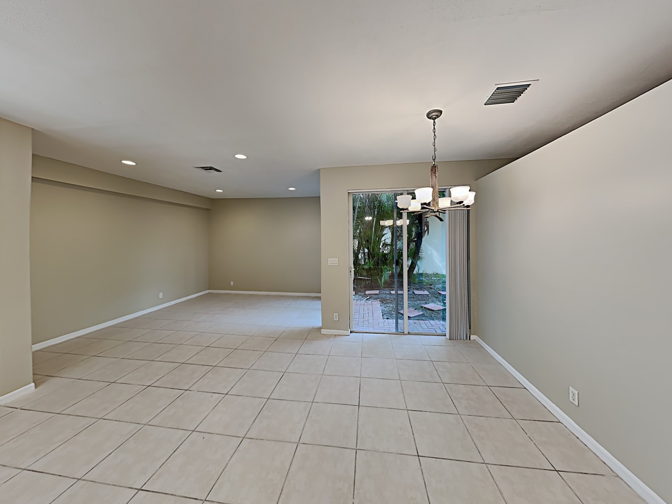 5821 NW 122nd Way photo 4