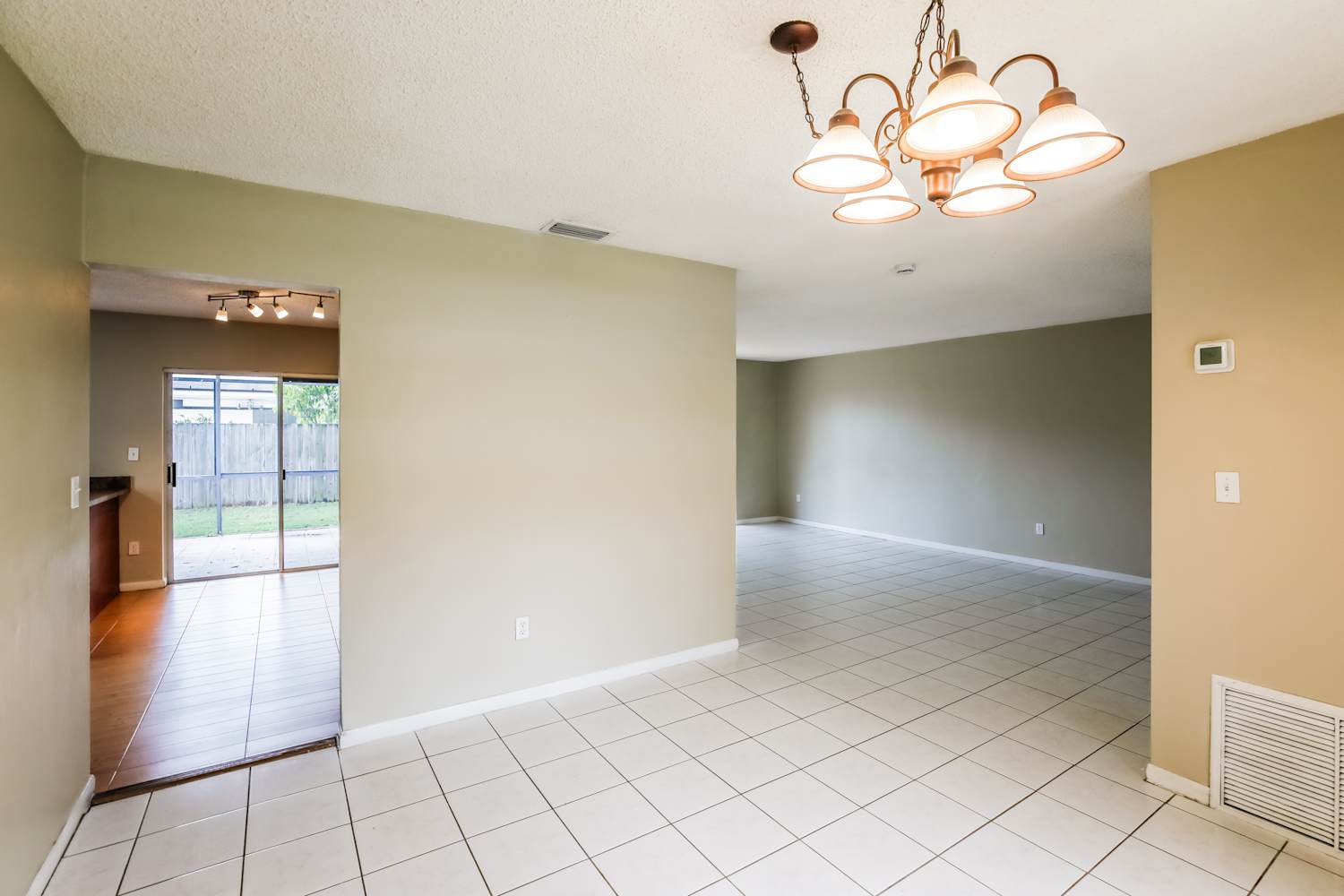 11721 SW 122nd Ave photo 5