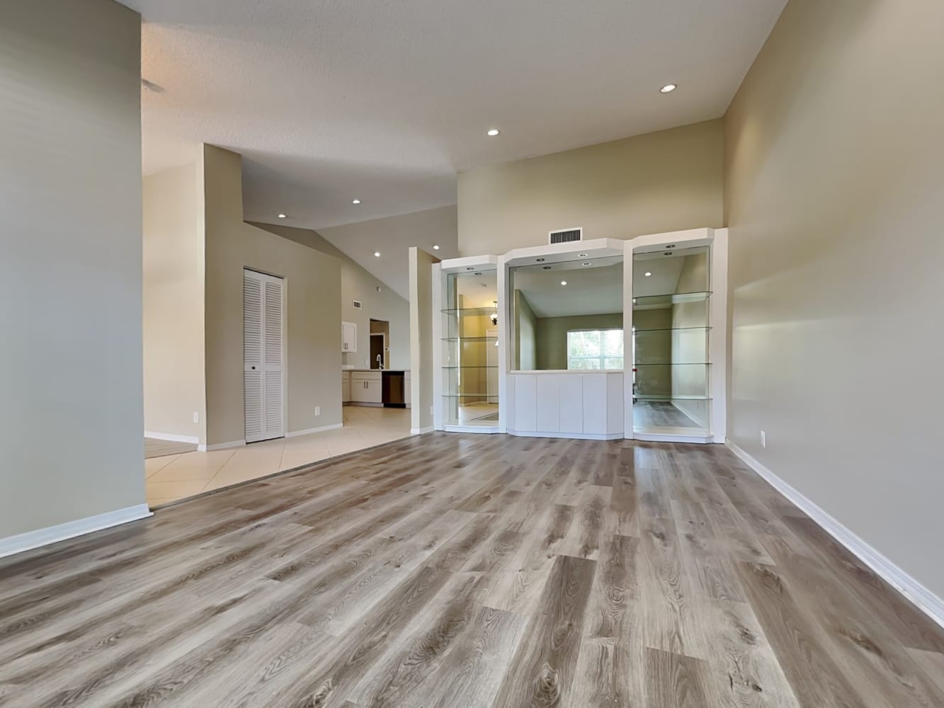11409 Coral Bay Dr photo 3