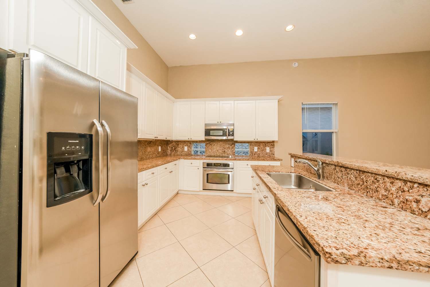 18696 Ocean Mist Dr photo 4