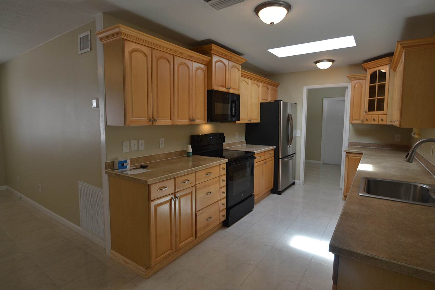 1137 Pheasant Cir photo 4