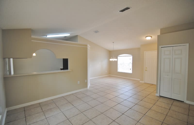 6410 Golfview Ave photo 2
