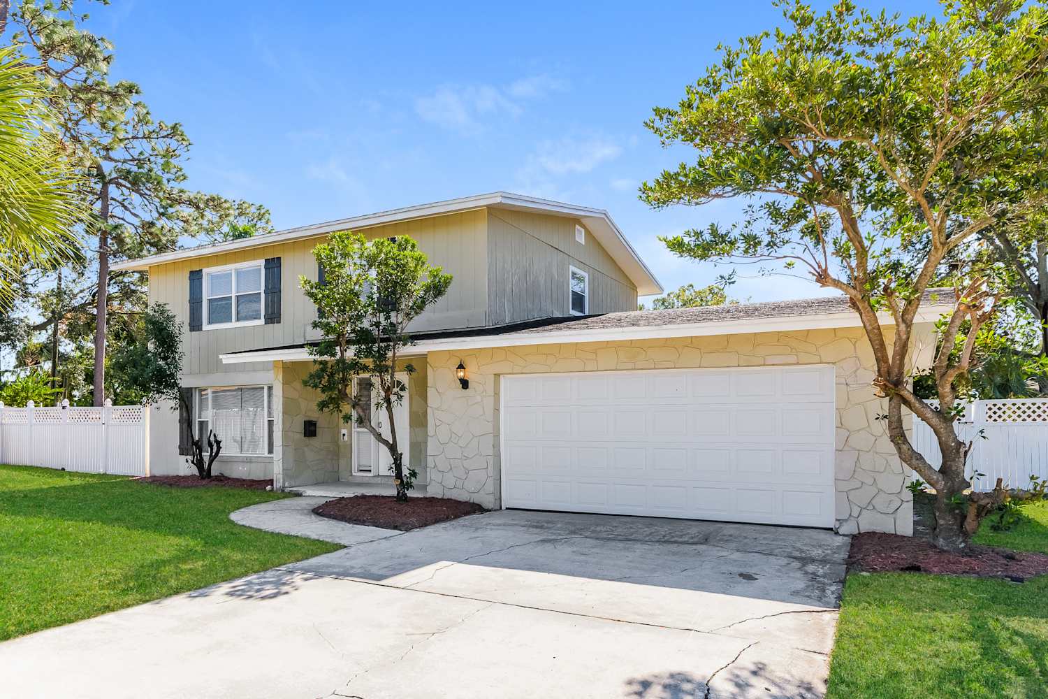 2218 Winter Woods Blvd photo 4