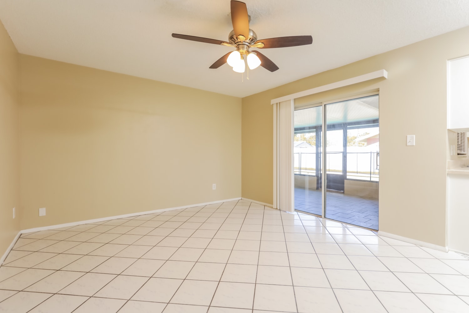 10948 Tangora St photo 4