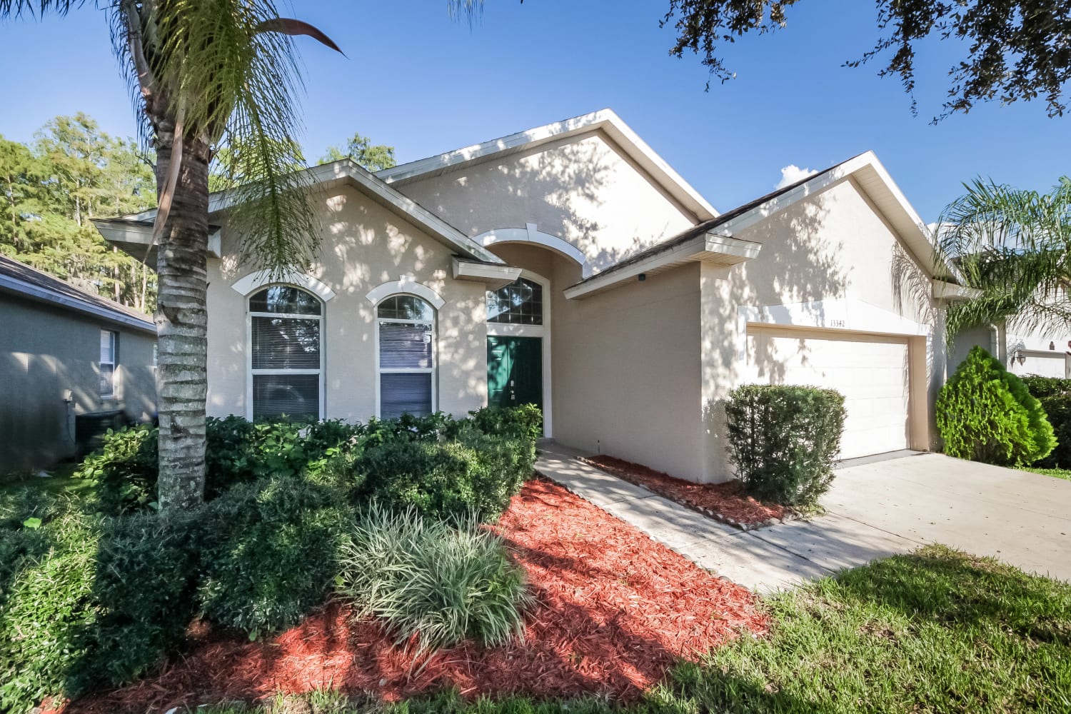 13342 Luxbury Loop photo 2