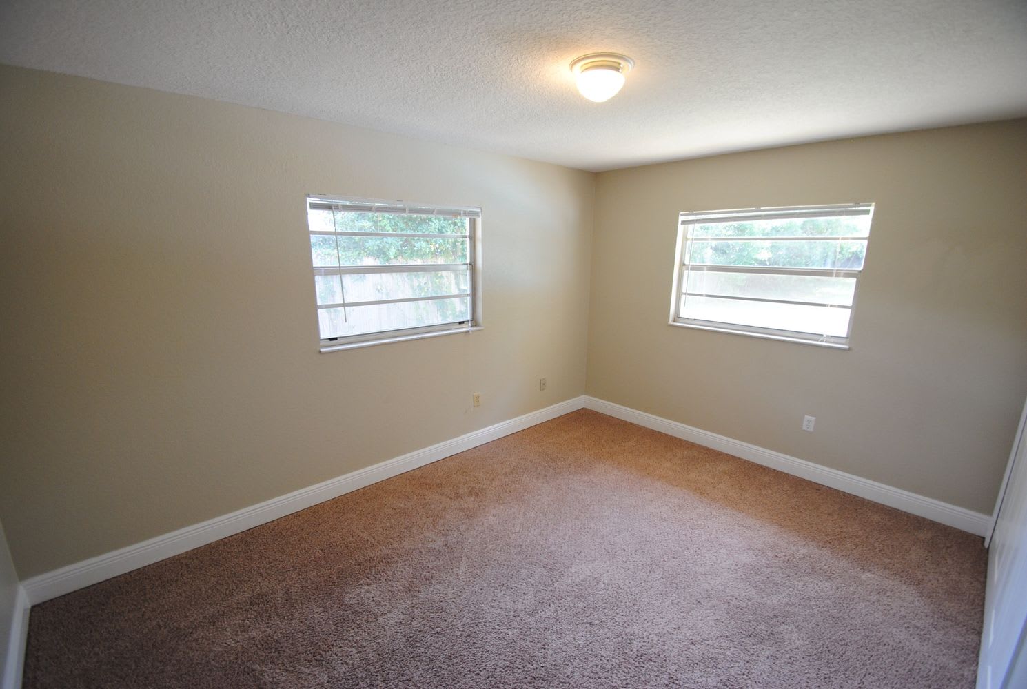 305 Raven Rock Ln photo 4