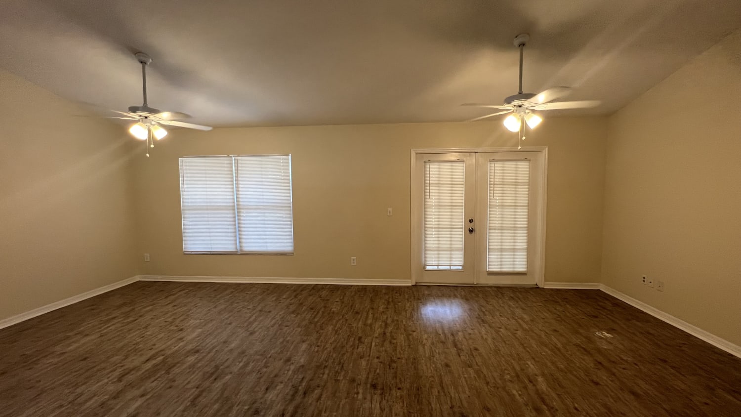 838 Elm Forest Dr photo 3