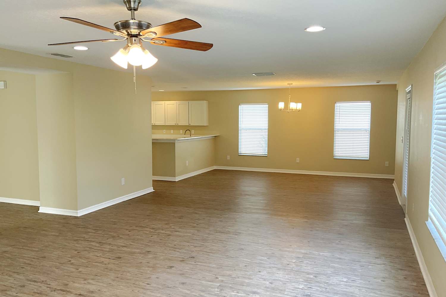 13630 Podocarpus Ln photo 3