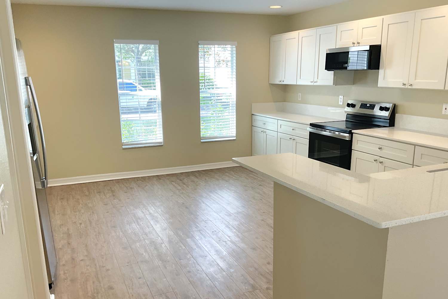 13630 Podocarpus Ln photo 4