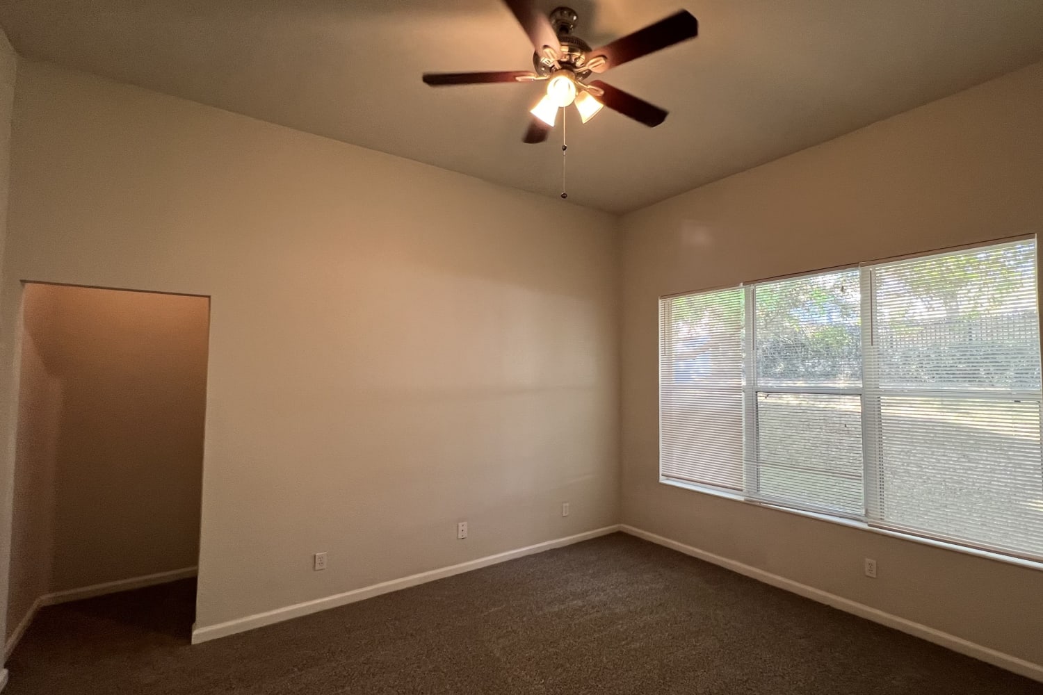 415 Balboa Blvd photo 2