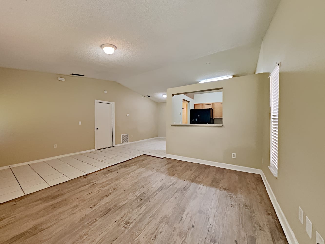 9410 Dubois Blvd photo 4