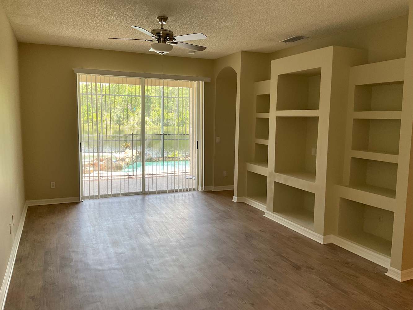 2370 Cypress Trace Cir photo 3