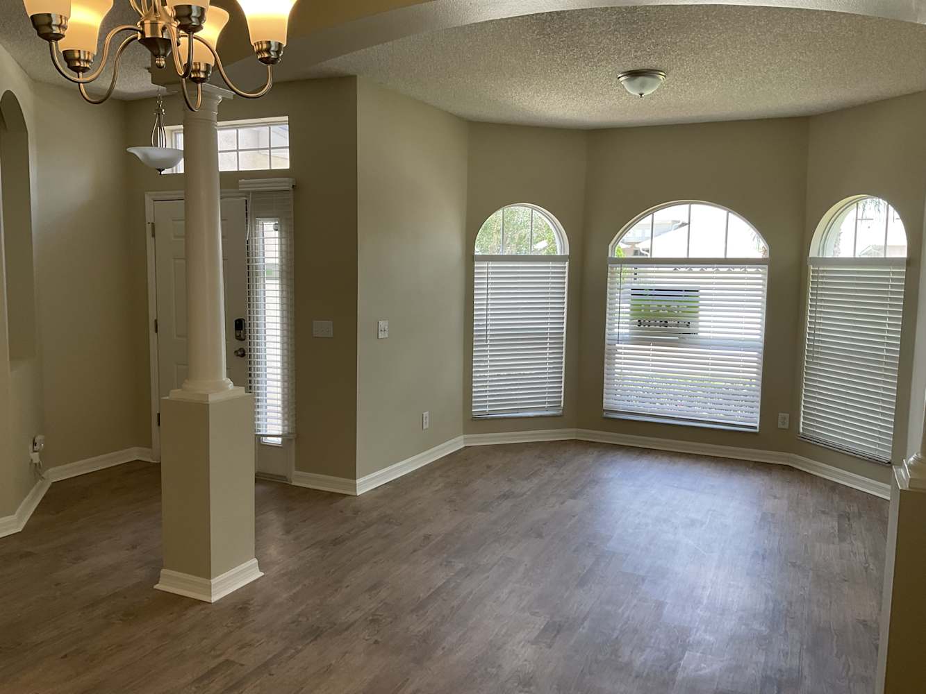 2370 Cypress Trace Cir photo 2