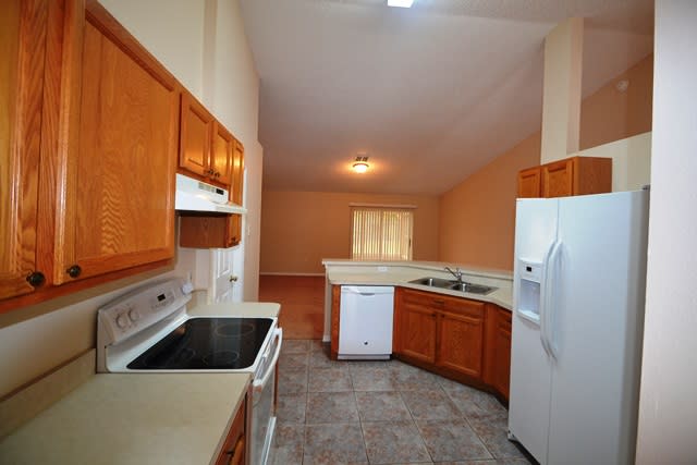 3081 Blaine Cir photo 4