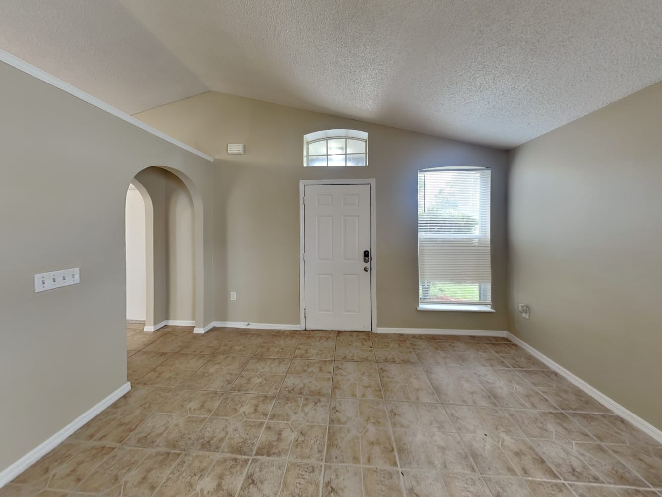 1003 Embrun Ct photo 3