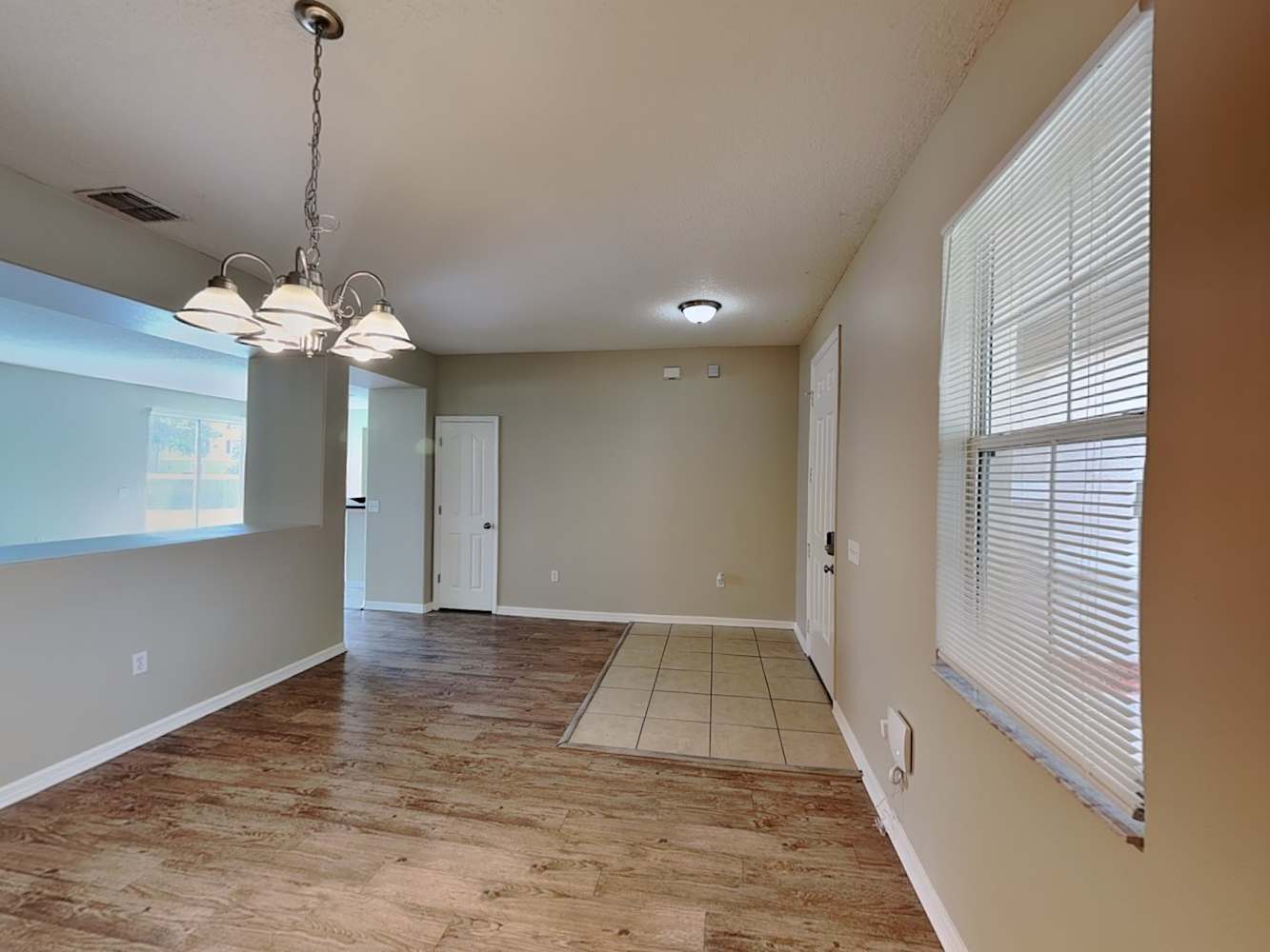 2092 Keel Way photo 4
