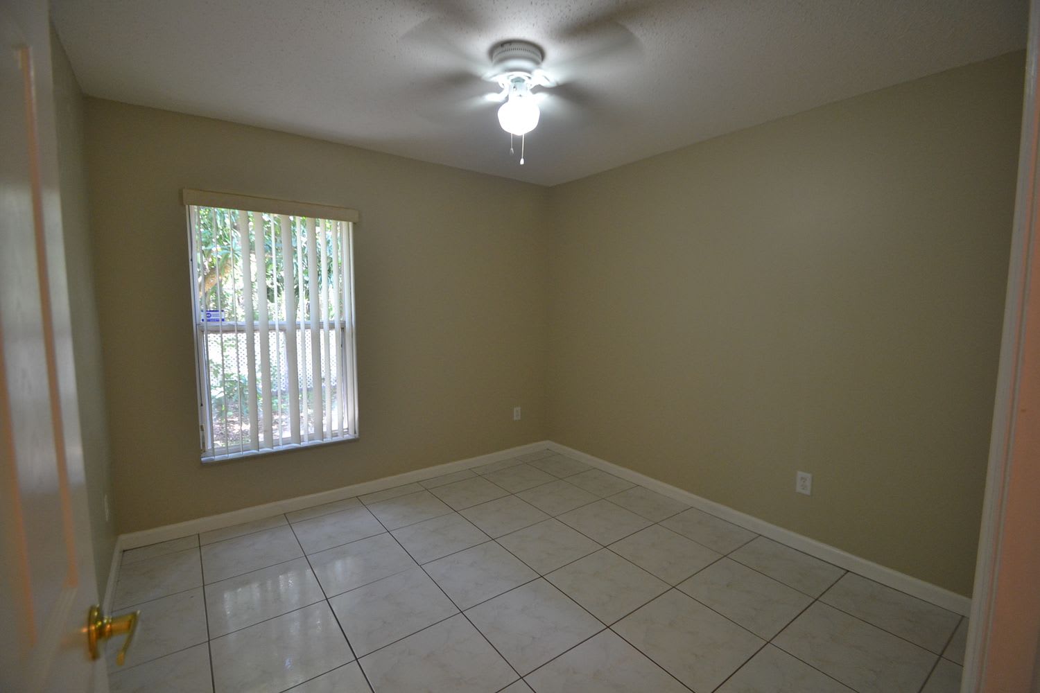 2330 Lily Pad Ln photo 3
