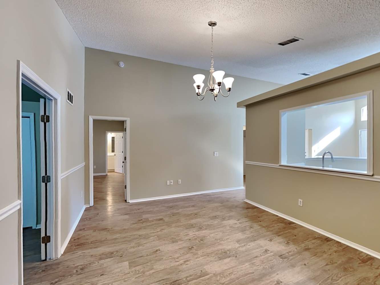 833 Shell Ln photo 5