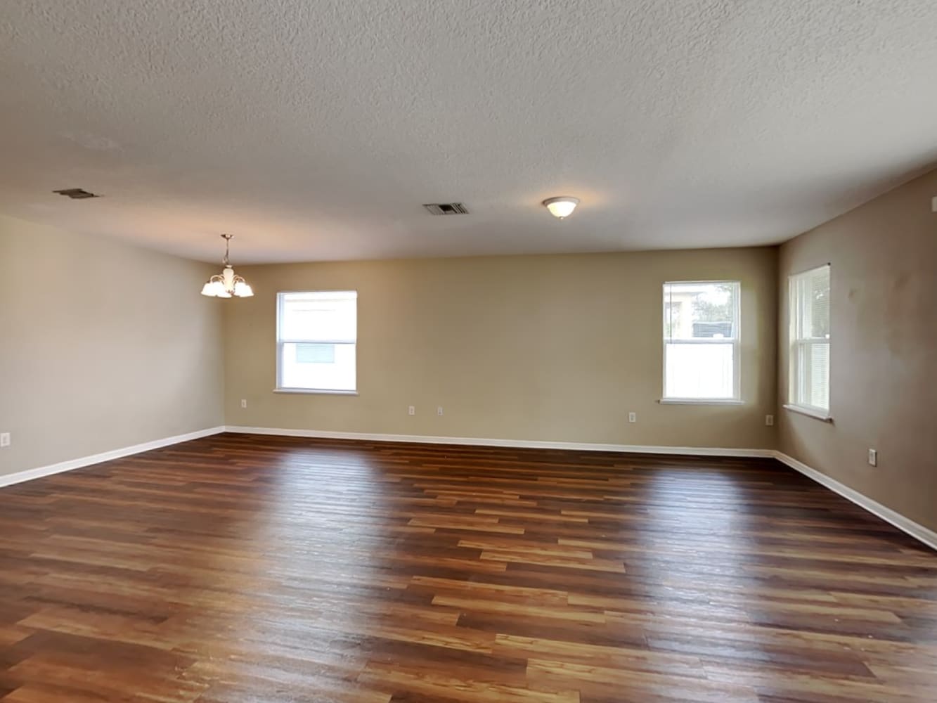6922 Glenbrook Dr photo 4
