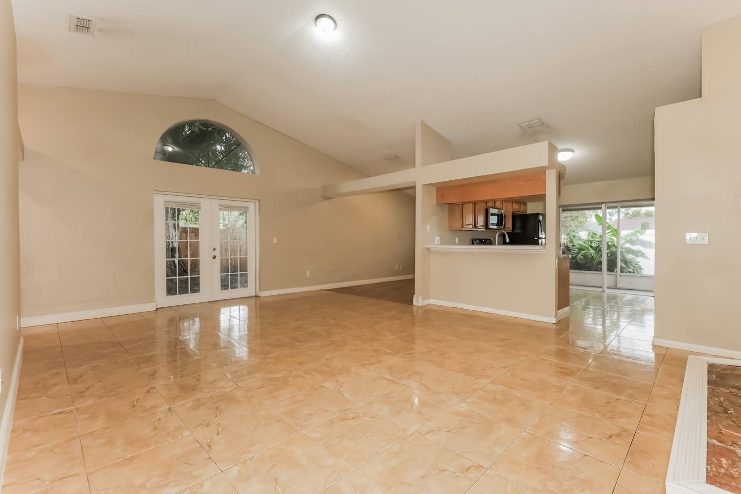 1003 Pinehaven Ct photo 4