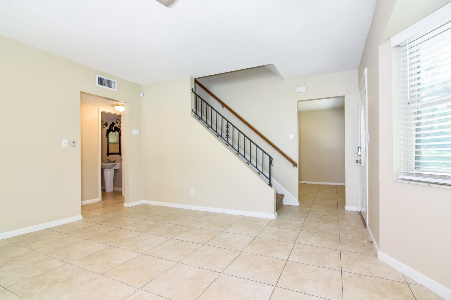 12332 Monarch Cir photo 5