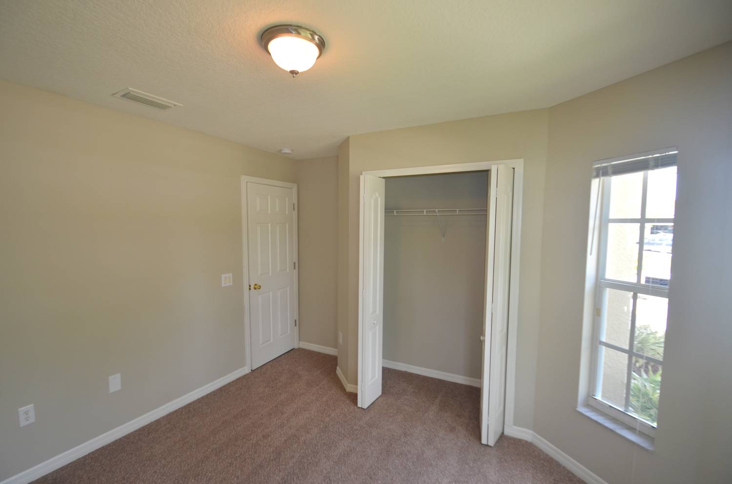 12608 Kings Lake Dr photo 5
