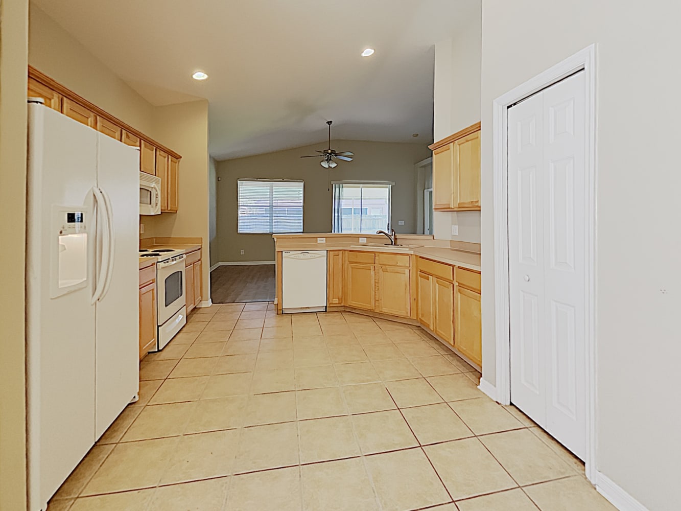 7922 Moccasin Trail Dr photo 5
