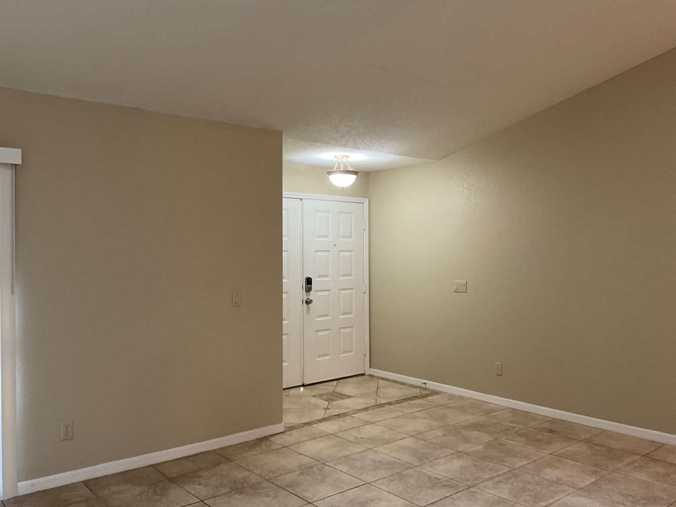 22568 Morocco Ave photo 2